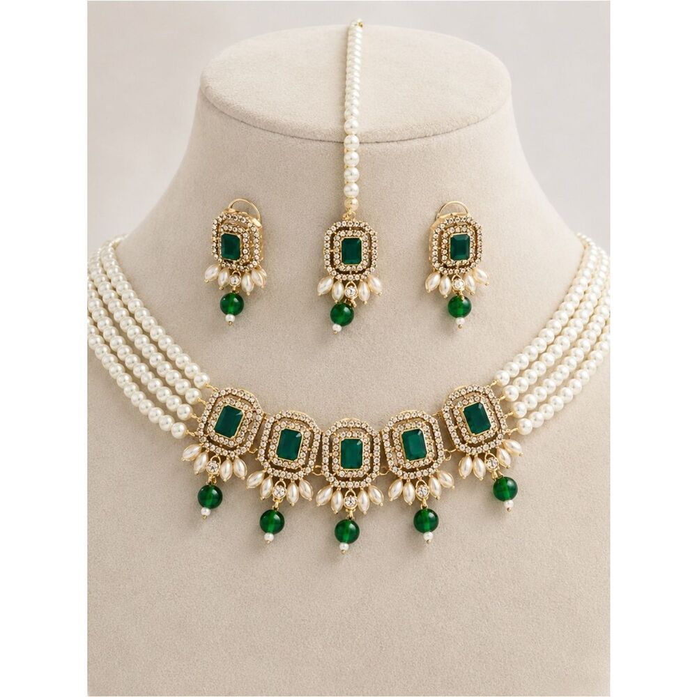 MUGHAL JEWELERS
PAKISTANI PEARL GREEN CHOKER SET WEDDING JEWELLERY